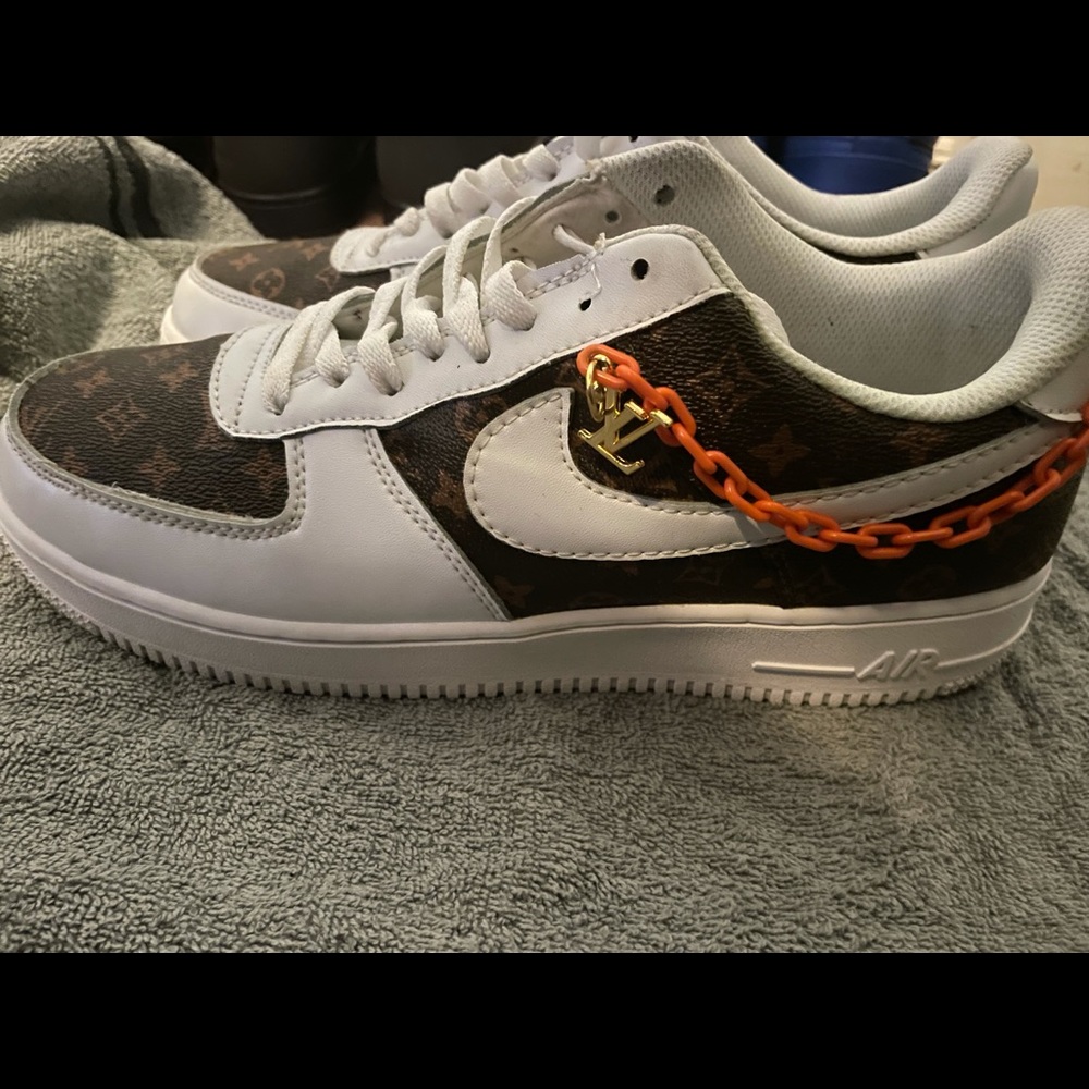 Men’s Louis Vuitton Air Force ones *used*